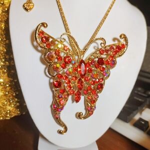 (NEW ITEM) Betsey Johnson Red Rhinestone Butterfly 🦋 Necklace